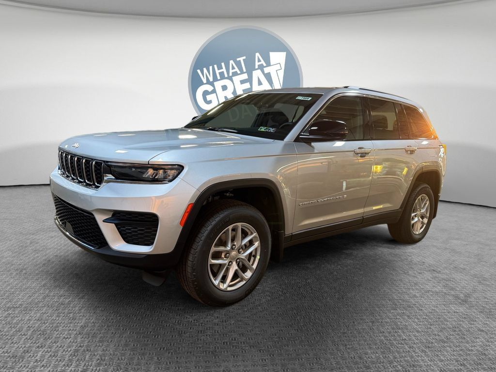 New 2025 Jeep Grand Cherokee Laredo X AWD/4WD image 8