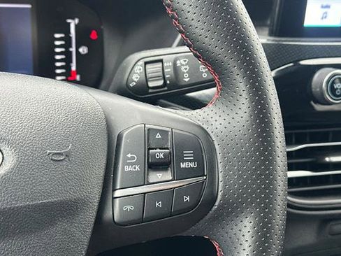 Used 2024 Ford Escape ST-Line image 30