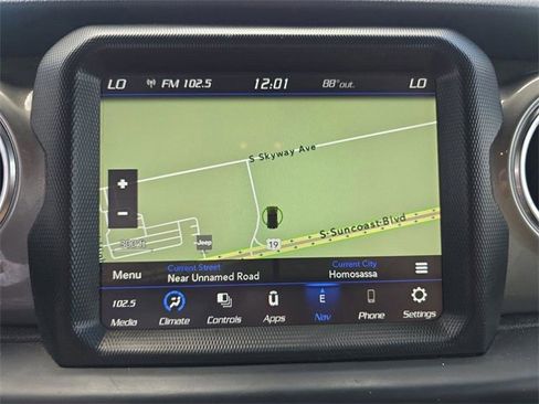 Used 2022 Jeep Wrangler Unlimited Sahara w/ Safety Group image 21