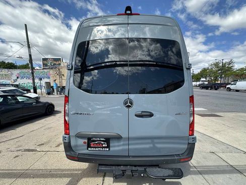 Used 2024 Mercedes-Benz Sprinter 2500 w/ Acoustic Package image 16