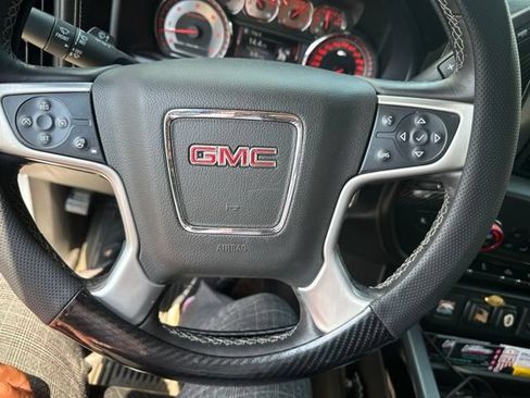 Used 2015 GMC Sierra 1500 SLT w/ SLT Preferred Package AWD/4WD image 19