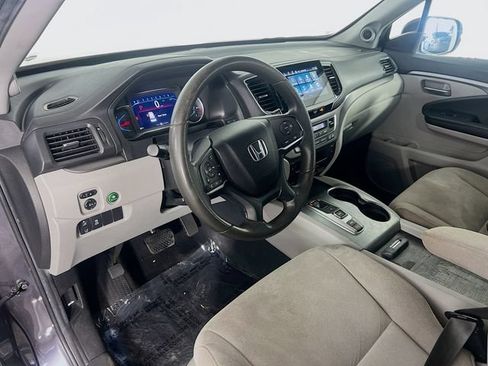Used 2021 Honda Pilot EX image 11