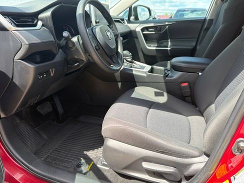 Used 2023 Toyota RAV4 LE FWD image 16