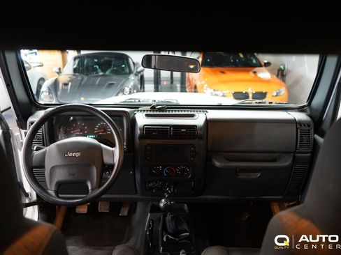 Used 2005 Jeep Wrangler X image 19