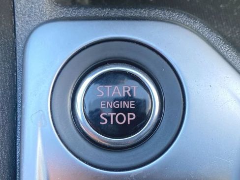Used 2024 Nissan Sentra SV FWD image 16