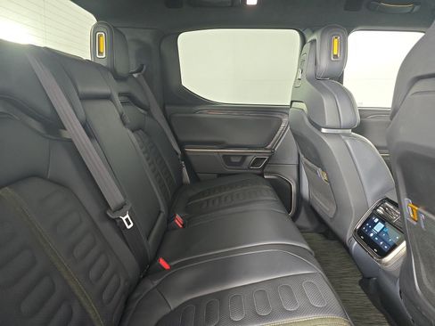 Used 2022 Rivian R1T Launch Edition AWD/4WD image 32