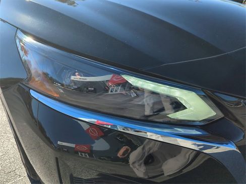 Certified 2024 Nissan Altima 2.5 S image 11