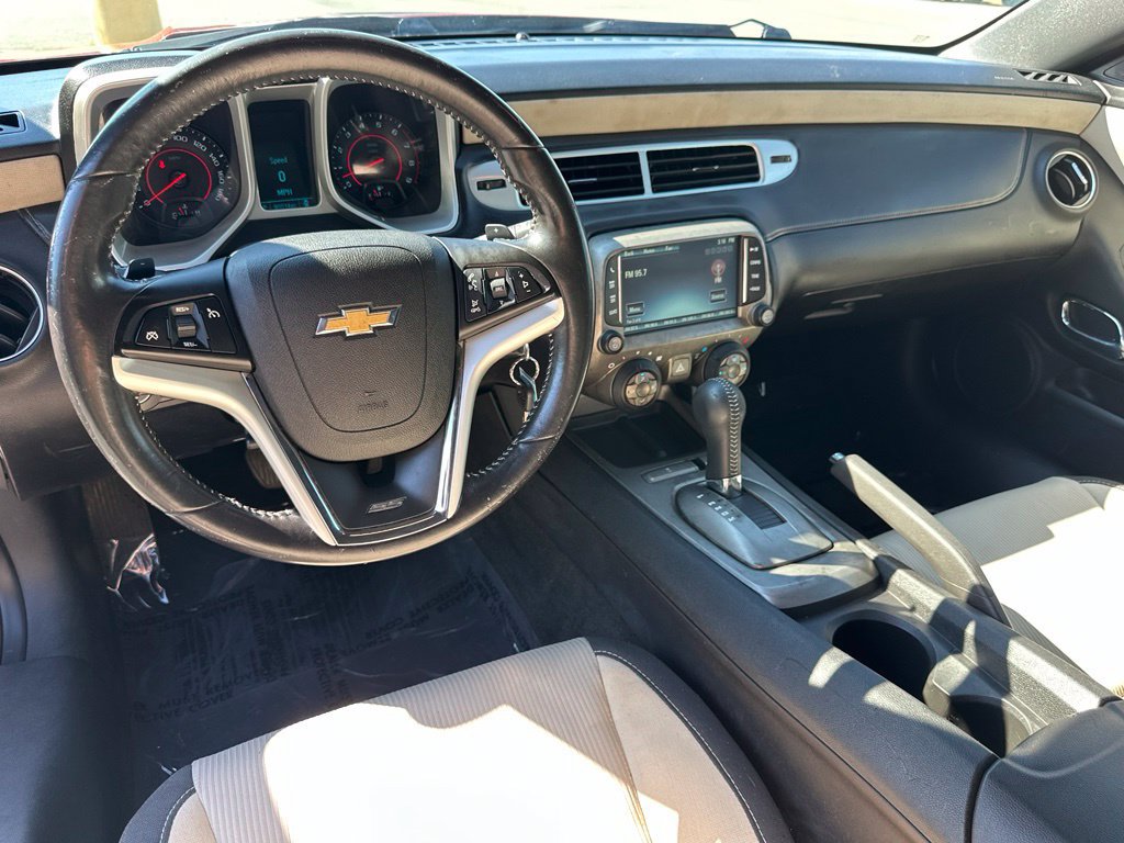 Used 2014 Chevrolet Camaro SS w/ RS Package RWD image 4