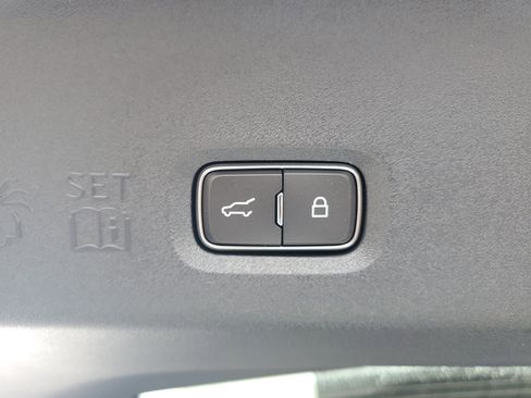 New 2026 Lincoln Navigator Reserve AWD/4WD image 35