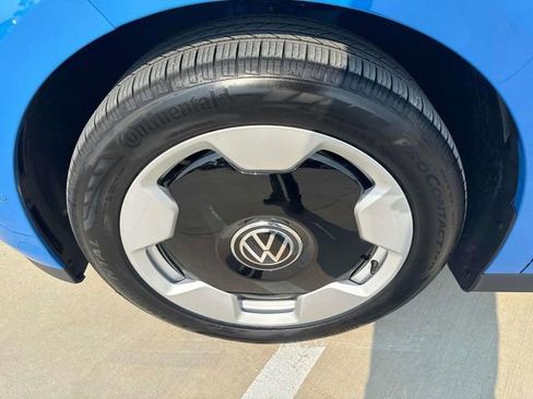 New 2025 Volkswagen ID. Buzz Pro S image 10