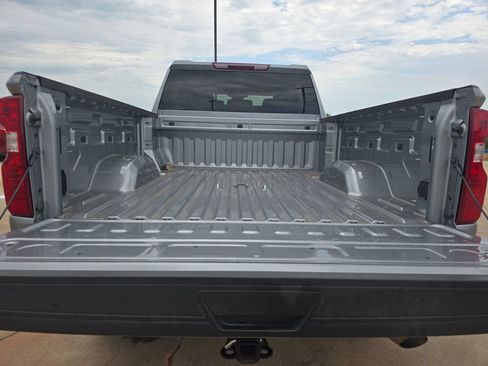 Used 2025 Chevrolet Silverado 2500 Custom w/ Custom Value Package AWD/4WD image 12