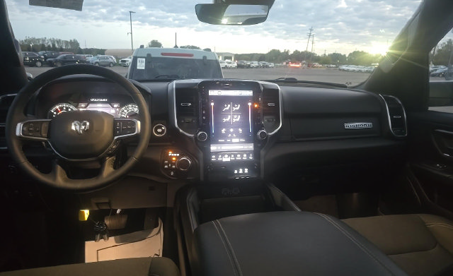 Used 2025 RAM 1500 Big Horn AWD/4WD image 8