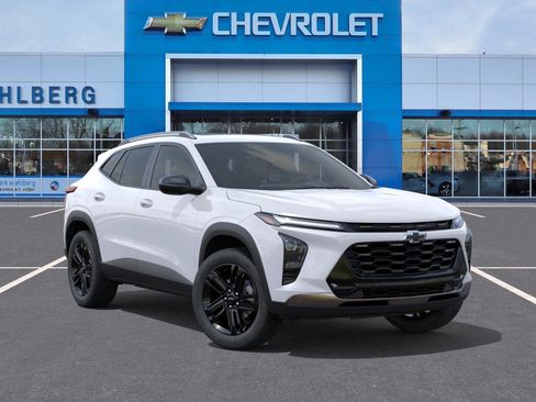 New 2026 Chevrolet Trax ACTIV w/ Sunroof Package FWD image 31