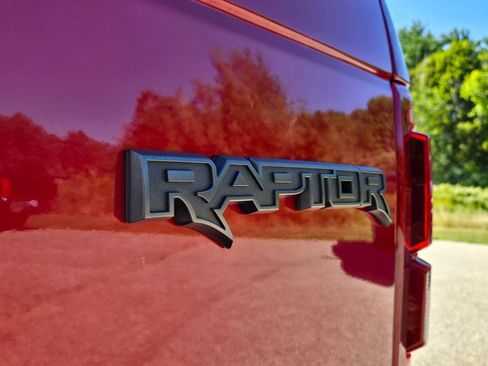 Used 2017 Ford F150 Raptor w/ Equipment Group 802A Luxury AWD/4WD image 29