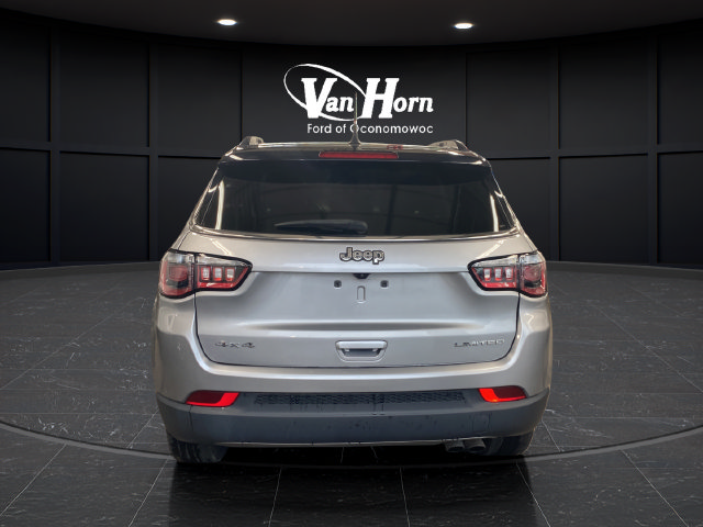 Used 2022 Jeep Compass Limited w/ Sun and Sound Group AWD/4WD image 6