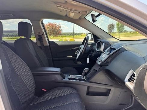 Used 2011 Chevrolet Equinox LT w/ Cargo Management Package FWD image 21