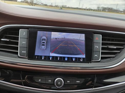 Used 2021 Buick Enclave Avenir w/ Avenir Technology Package AWD/4WD image 35