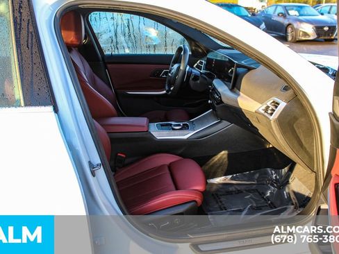 Used 2025 BMW 330i xDrive Sedan image 18