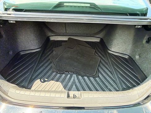 Used 2019 Honda Accord Touring image 25