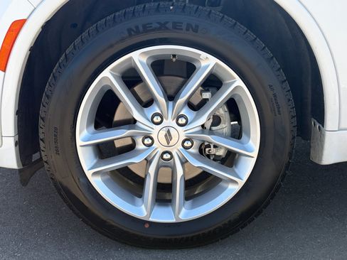 Used 2024 Dodge Durango GT AWD/4WD image 12