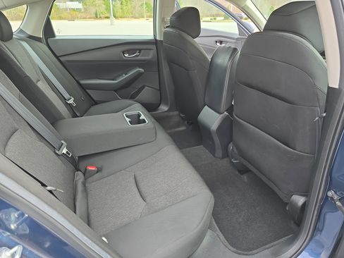 Used 2024 Honda Accord EX image 11