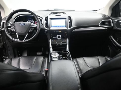 Used 2020 Ford Edge Titanium w/ Equipment Group 301A AWD/4WD image 21
