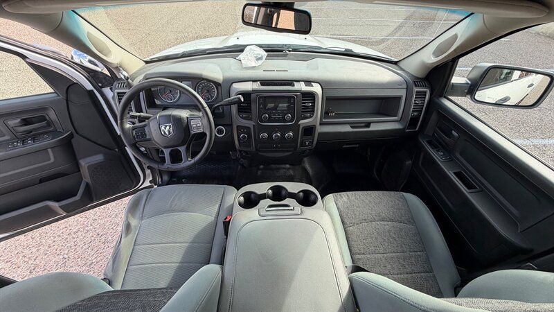 Used 2018 RAM 1500 4x4 Crew Cab w/ Chrome Appearance Group image 13