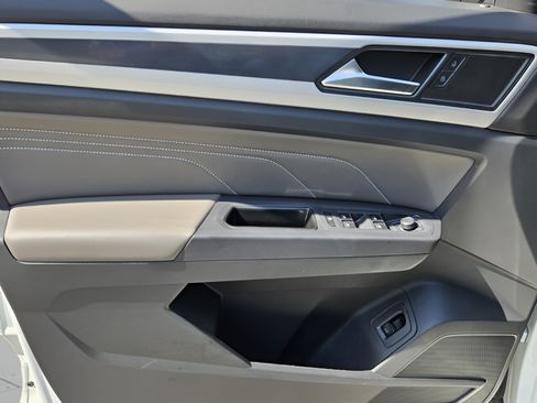 Certified 2021 Volkswagen Atlas Cross Sport SEL R-Line FWD image 14