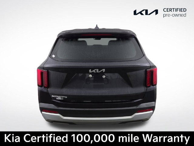 Certified 2025 Kia Sorento LX FWD image 7