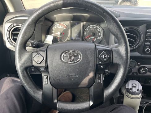 Used 2022 Toyota Tacoma SR image 7