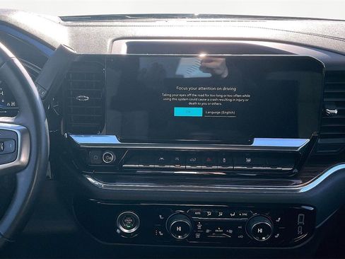 Used 2024 Chevrolet Silverado 1500 LT image 11