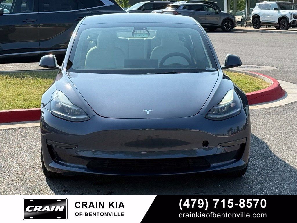 Used 2023 Tesla Model 3 Standard Range RWD image 2