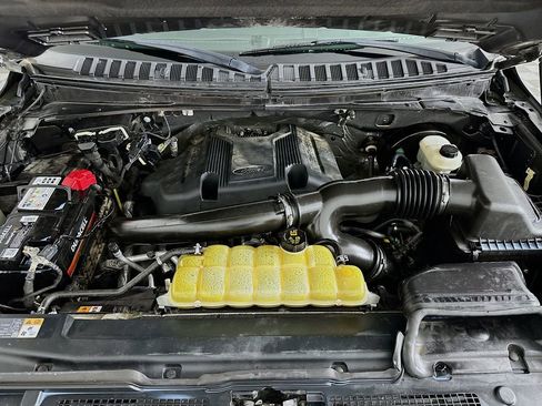 Used 2019 Ford Expedition Max Limited image 31