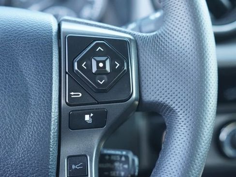 Used 2018 Toyota Tacoma TRD Pro AWD/4WD image 31