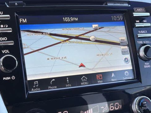 Used 2017 Nissan Murano SL w/ SL Technology Package FWD image 22