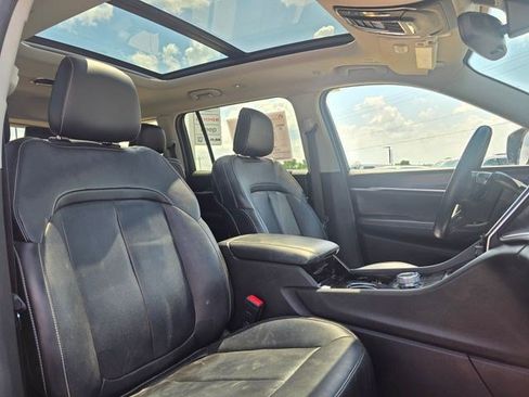 Used 2022 Jeep Grand Cherokee L Limited AWD/4WD image 21