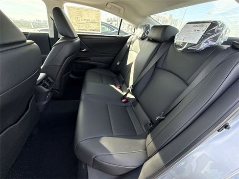 New 2025 Lexus ES 350 w/ Premium Package image 23