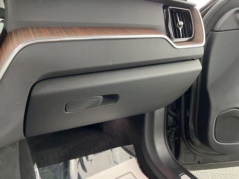Used 2023 Volvo XC60 B5 Plus w/ Protection Package Premier FWD image 31