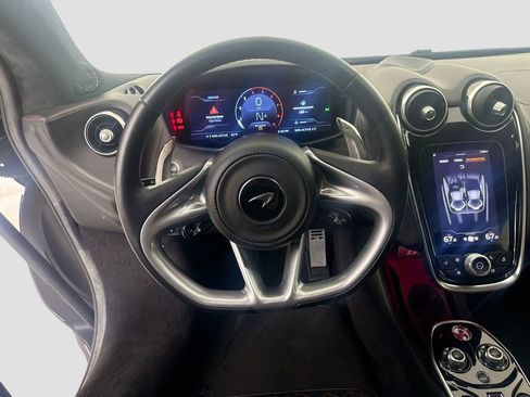 Used 2023 McLaren GT image 23