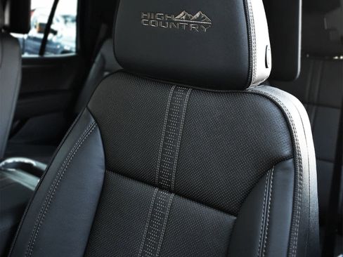 New 2026 Chevrolet Tahoe High Country image 10