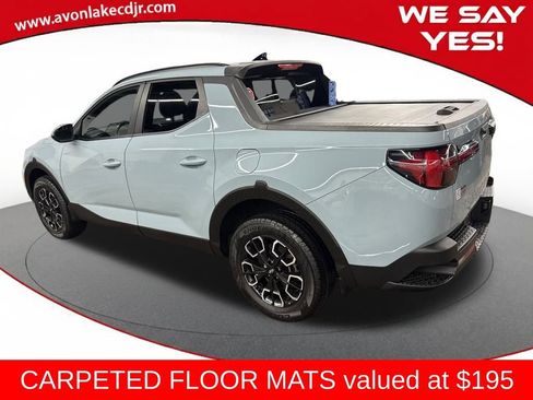 Used 2022 Hyundai Santa Cruz SEL Premium image 3