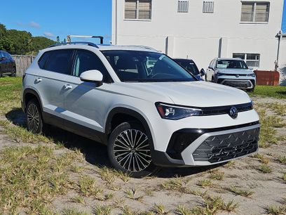 New 2025 Volkswagen Taos SE
