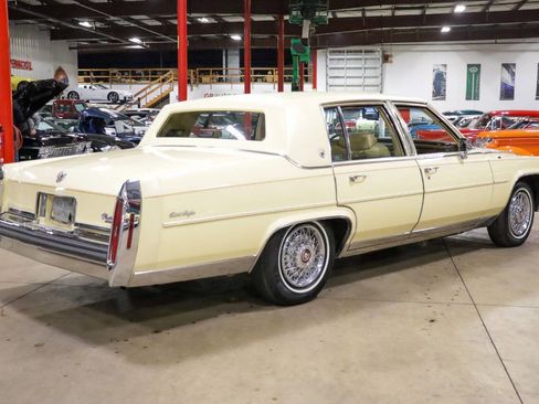 Used 1986 Cadillac Brougham Brougham image 8