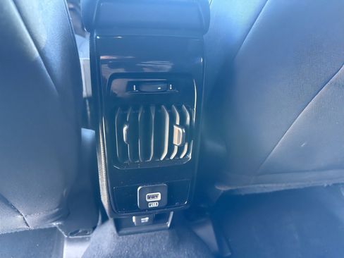 Used 2023 Jeep Compass Sport image 16