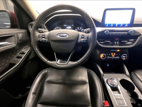 Used 2020 Ford Escape SEL image 3