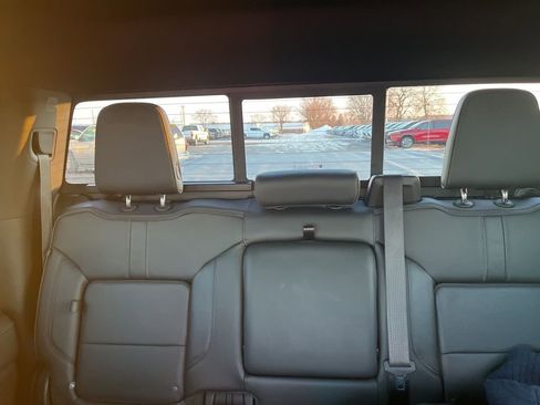 Used 2020 Chevrolet Silverado 1500 High Country image 21