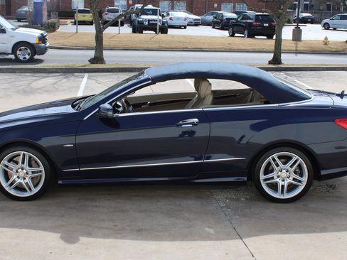 Used 2012 Mercedes-Benz E 550 Cabriolet image 31