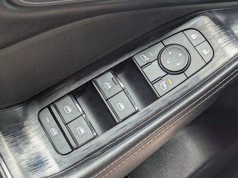 Used 2024 Nissan Rogue SV FWD image 22