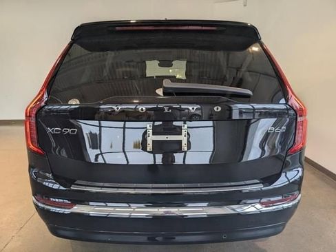 New 2026 Volvo XC90 B6 Plus w/ Protection Package Premier AWD/4WD image 4