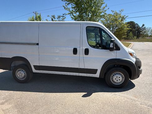 New 2026 RAM ProMaster 1500 w/ Convenience Group FWD image 7